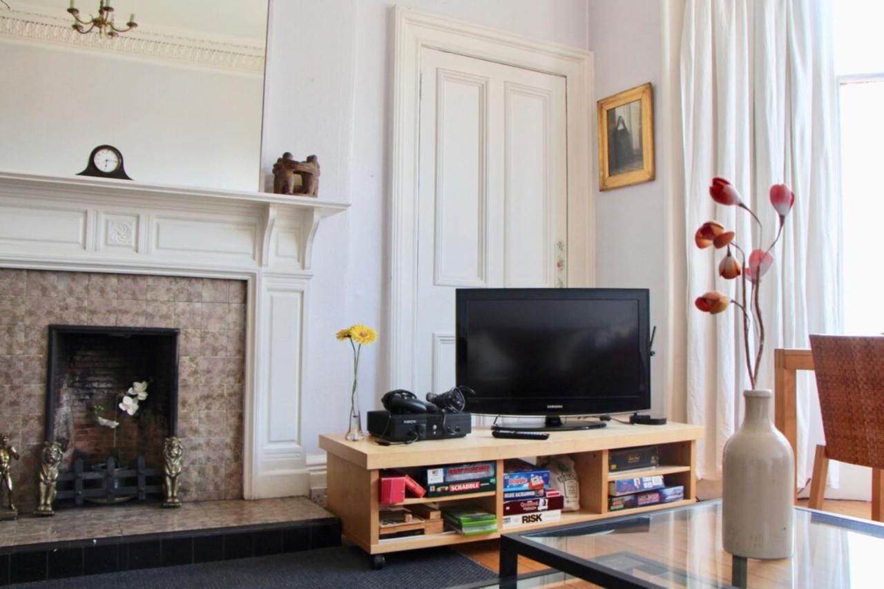 Classic Edinburgh Flat In The Heart Of Morningside Exterior photo